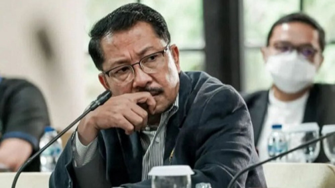Gilbert Kritik Kinerja BP BUMD Tentang Penggantian Dirut MRT