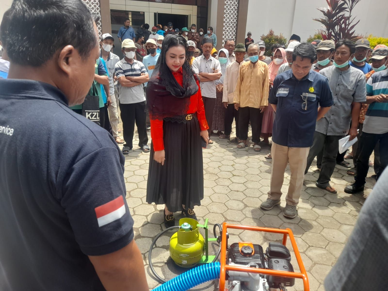 Mitha Salurkan 1.400 Pompa Air BBG Untuk Petani di Brebes