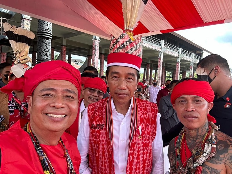 Lasarus Puji Jokowi di Temu Akbar Pasukan Merah