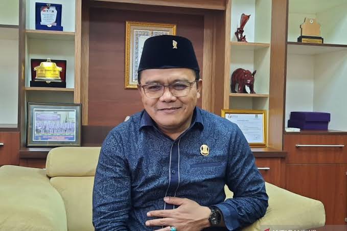 Banteng Kabupaten Tangerang Ini Jadi Legislator Terbaik