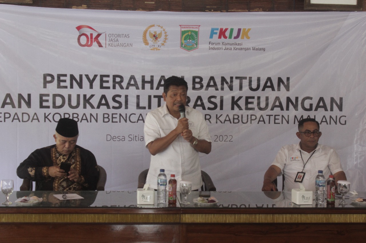 Andreas Bersama OJK & IJK Gotong Royong Bantu Korban Banjir