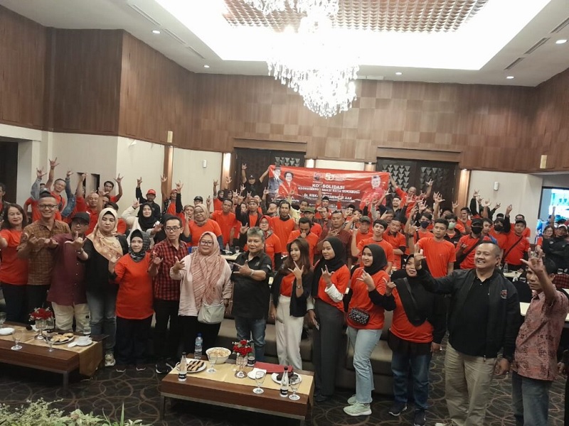 Panaskan Mesin Partai, Banteng Sukabumi Konsolidasi Bersama Ribka Tjiptaning