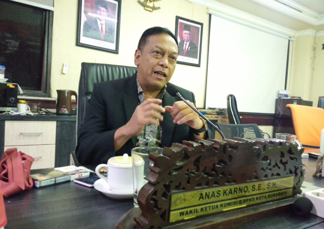 DPRD Kota Surabaya Siap Panggil Dinas Terkait Penataan Kabel Utilitas