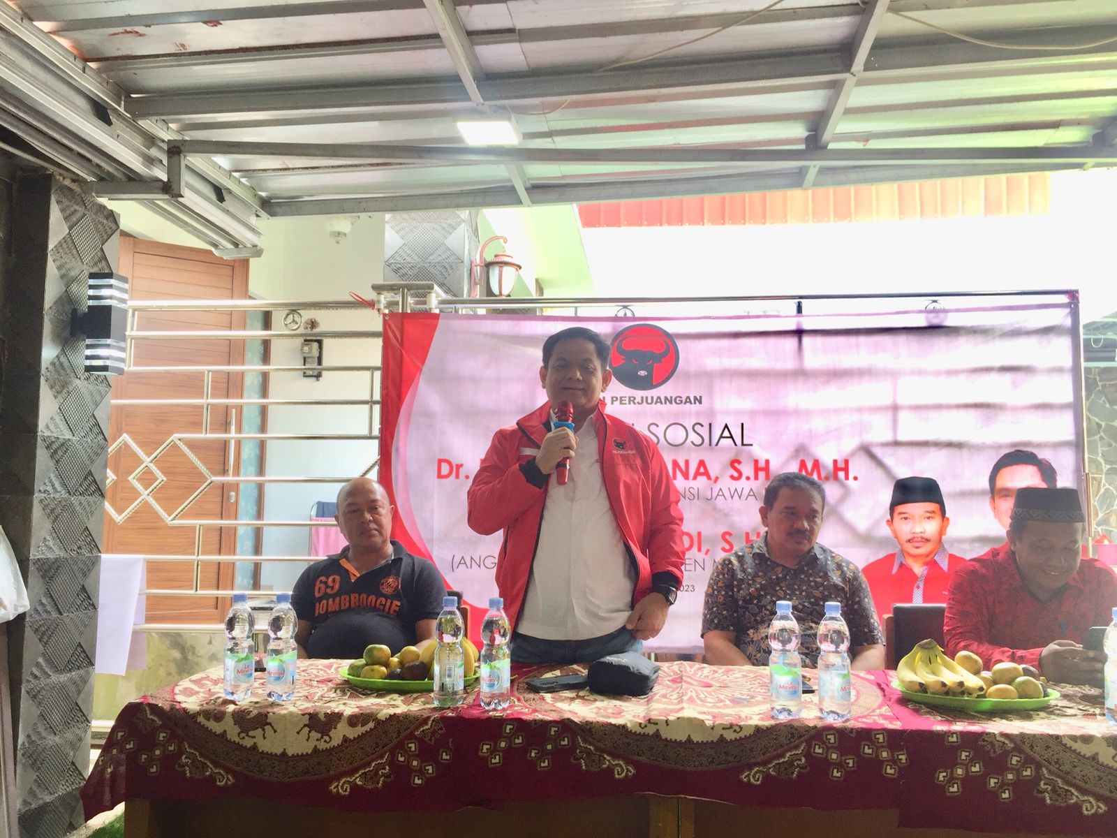 Gelar Baksos di Desa Sukahaji, Abdy Paparkan Keberhasilan Presiden Jokowi