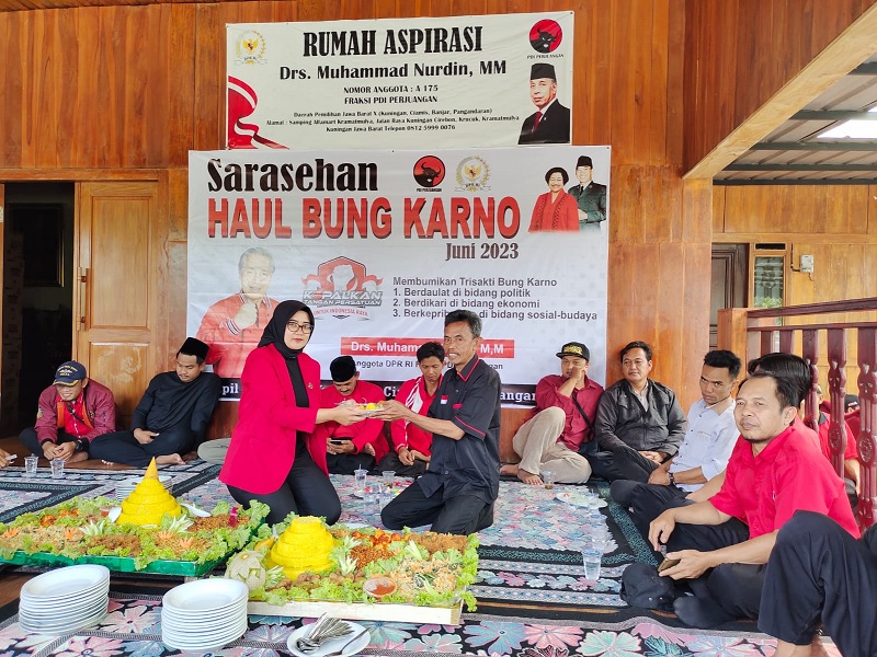 Haul Bung Karno, Rumah Aspirasi M Nurdin Jabar X Gelar Doa Bersama & Potong Tumpeng  