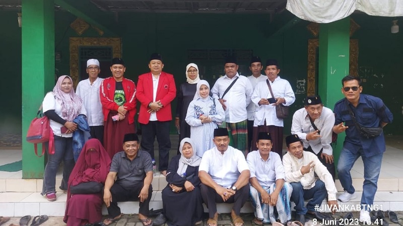 DPC PDI Perjuangan Kabupaten Tangerang Napak Tilas Ziarah ke Makam Pendiri Tangerang & Tokoh Ulama 