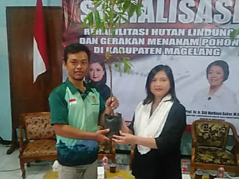 Vita Ervina: Kita Butuh Tanaman Untuk Masa Depan