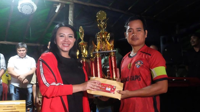 Tutup Turnamen Kemerdekaan Cup, Karolin: Ganjar Siap Pimpin Indonesia