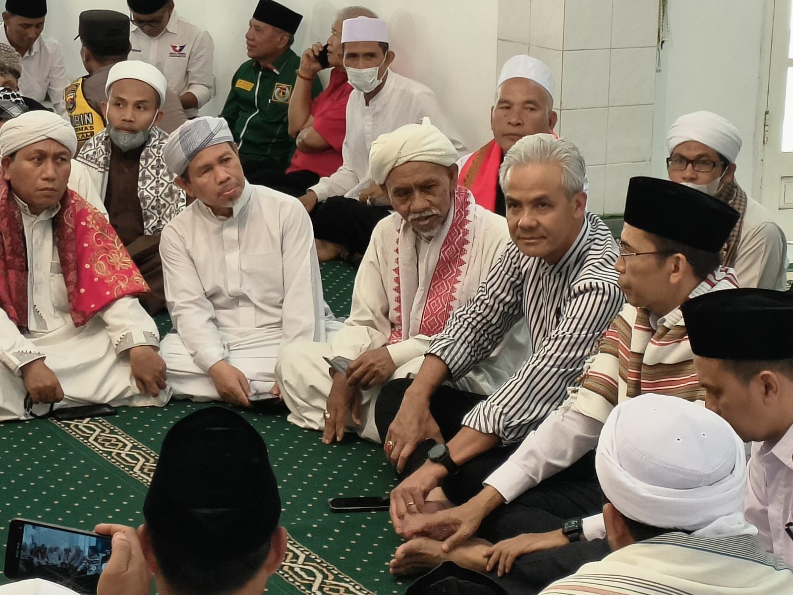 Silsilah Keluarga Ganjar, Banyak Berkecimpung Di Pesantren Dan ...