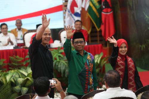 Srikandi Ganjar Gelar Latihan Variasi Gerakan Silat Bersama PSC Lampung Utara