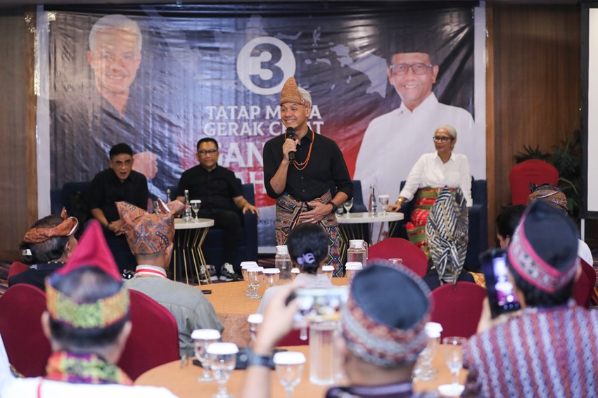 Ganjar Bertemu Tokoh Adat Di NTT Bahas Kebhinekaan & Kebangsaan