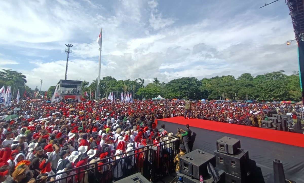 Ganjar Mahfud Kampanye Terbuka Perdana Di Bandung Usung Tema Hajatan