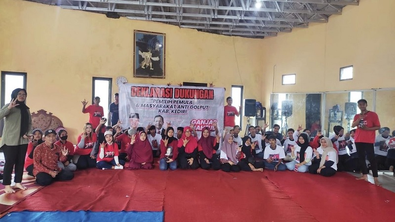 Deklarasi Relawan 03 Kabupaten Kediri: Pemilih Muda dan Masyarakat Golput Bersatu Dukung Ganjar-Mahfud