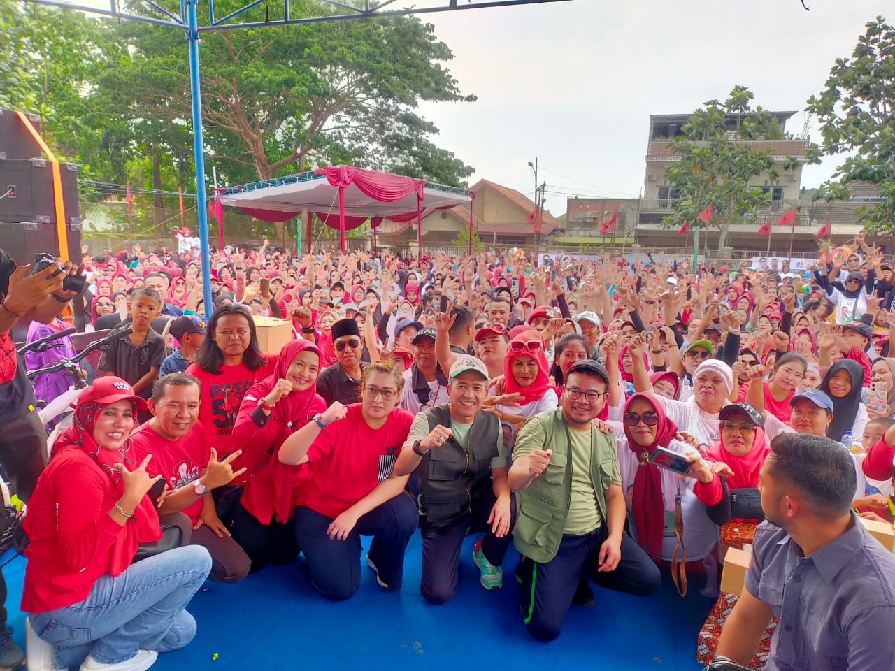 Ribuan Warga Kota Palembang Antusias Temui Pasangan RDPS