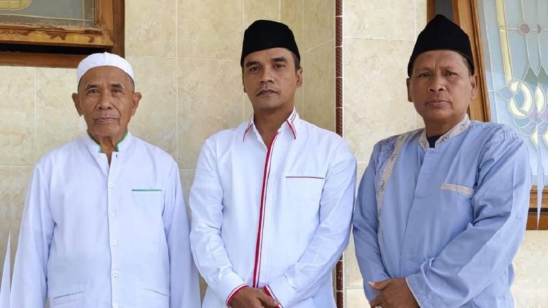 Lukman Hakim Minta Doa Restu dan Masukan untuk Kemajuan Bangkalan, Sowan ke Kiai Sepuh