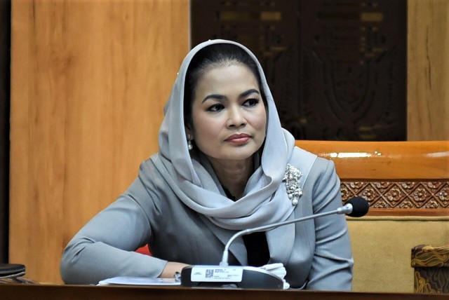 Puti Guntur Minta Gaji Dosen Disesuaikan Dengan Beban Kerja