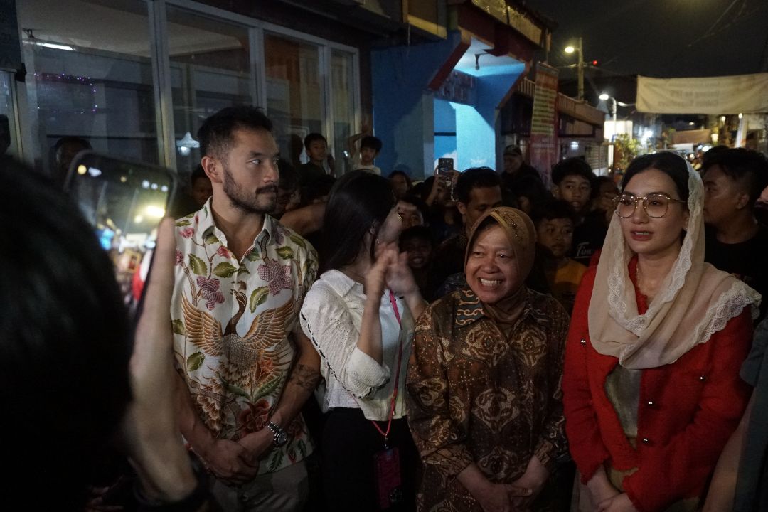 Novita Hardini Dampingi Tri Rismaharini Kunjungi Eks Dolly Surabaya, Bawa Semangat Perubahan untuk Jawa Timur