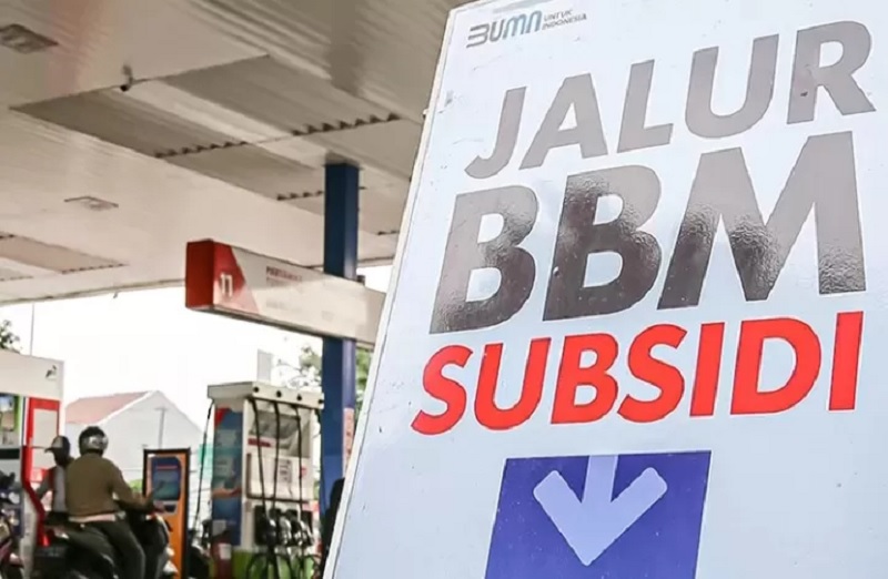 Wacana Penghapusan Subsidi BBM 2027 Diragukan, Ferdinand: Prabowo Tak Akan Senekat Itu
