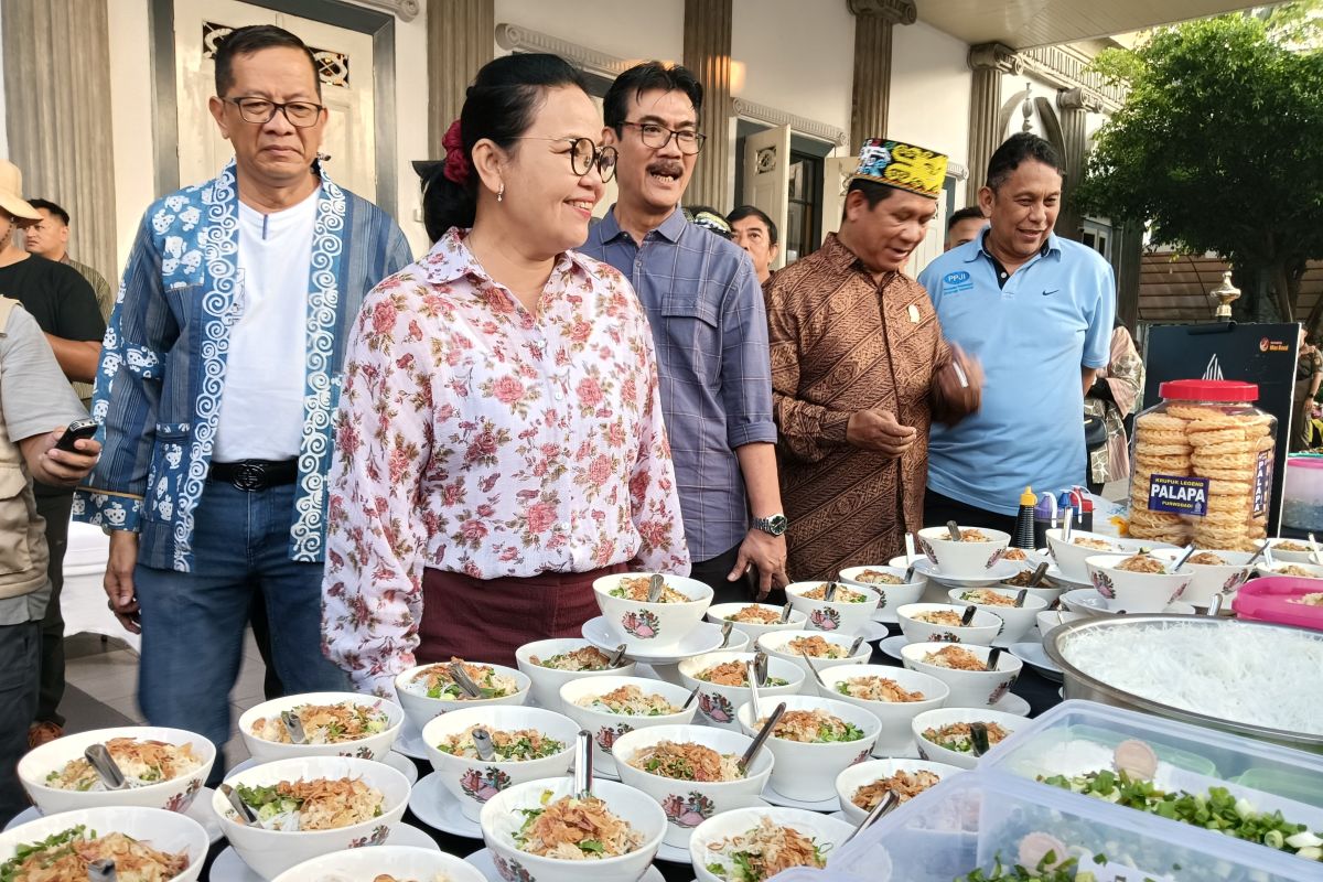 Ribuan Porsi Porsi Soto Dibagikan ke Masyarakat Saat HUT ke-478 Kota Semarang 