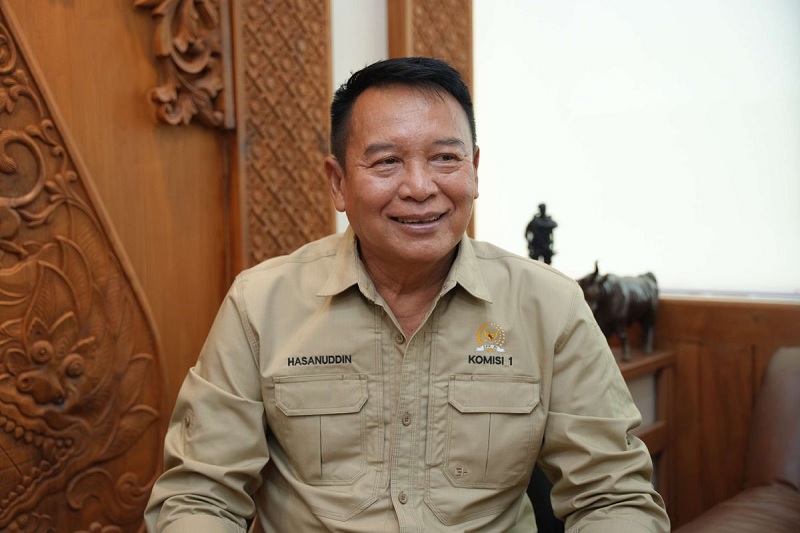 TB Hasanuddin Mencium Adanya Arahan 'Presiden Ke-7 RI' dalam Mutasi Letjen Kunto Arief Wibowo