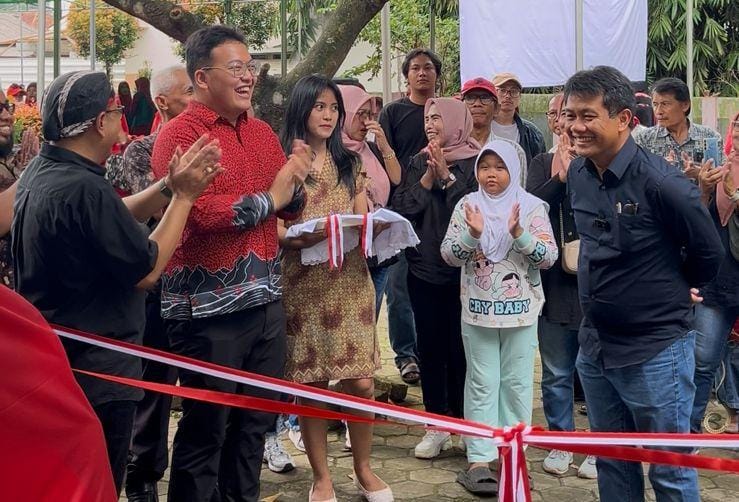 Abraham Kolaborasi dengan Bonnie Wujudkan Cita-cita Bung Karno Melalui Program Sahabat Sehat Pintar