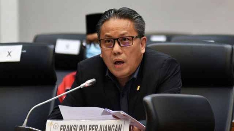 Dolfie Minta OJK & PPATK Beri Penjelasan Terkait Pemblokiran Rekening Pasif