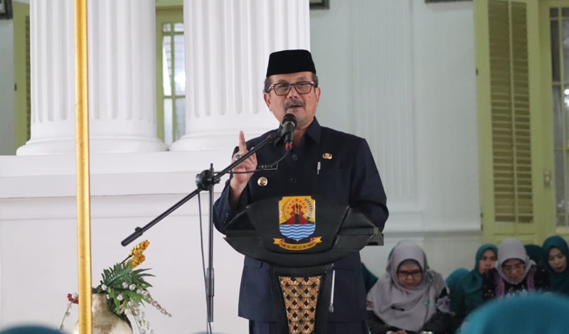 Imron Dukung Gerakan Poe Ibu: Cermin Gotong Royong yang Hidup di Masyarakat Cirebon