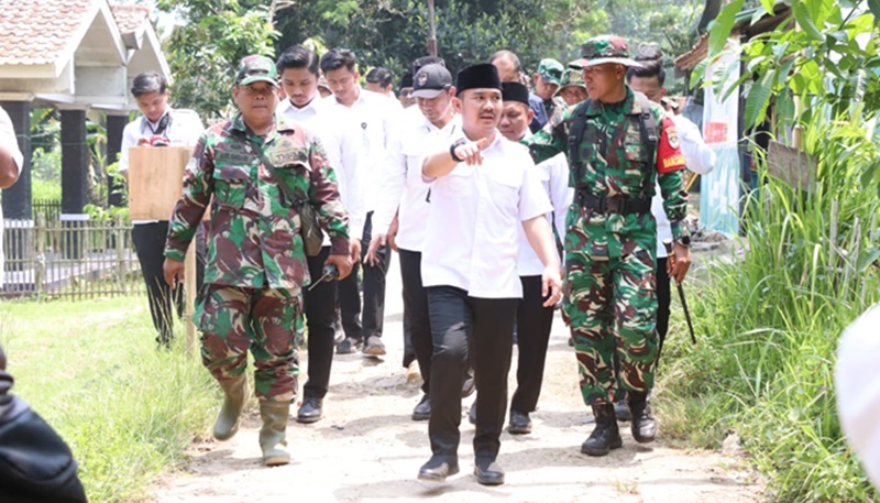 Bupati Bekasi Ade Kunang: TMMD Bukti Nyata Gotong Royong Bangsa