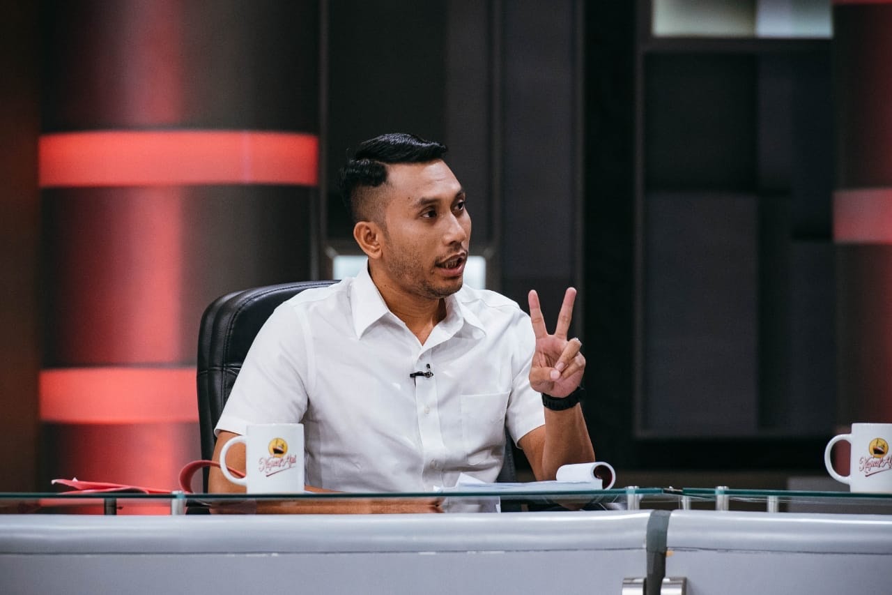 Anggota Komisi IV DPRD Kabupaten Malang, Zulham Akhmad Mubarrok, merespons aduan dugaan upeti emas dan cashback dalam proses kerja sama faskes dengan BPJS Kesehatan Malang. (Foto: Sinyo/Humas Zulham Media Center/Wartapawitra.com) Anggota Komisi IV DPRD Kabupaten Malang, Zulham Akhmad Mubarrok, merespons aduan dugaan upeti emas dan cashback dalam proses kerja sama faskes dengan BPJS Kesehatan Malang. (Foto: Sinyo/Humas Zulham Media Center/Wartapawitra.com)