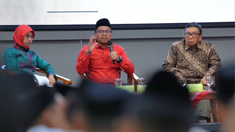 Gus Mis Ajak Santri Teladani Spirit Keislaman Bung Karno