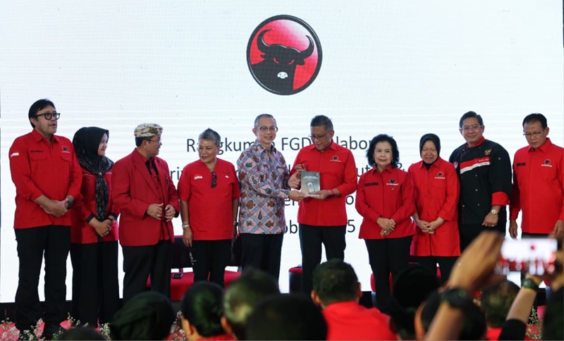 Hasto Kristiyanto Maknakan “Sumpah Pemuda Baru”: Bangsa Samudera, Berilmu, dan Mandiri