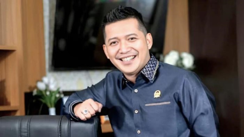 Gewsima Mega Putra Desak Pemkab Kotabaru Segera Bayar Insentif Guru