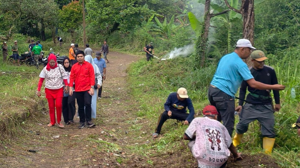 Banu Apresiasi Semangat Gotong Royong Warga Buka Kembali Akses Jalan Mekarwangi–Kayumanis