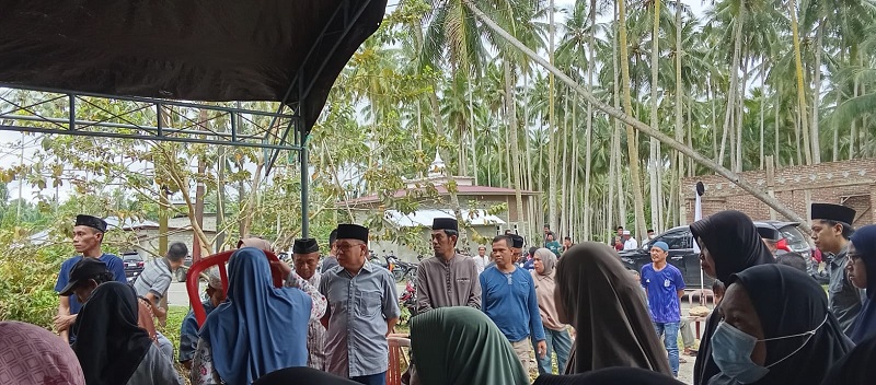 Agus Ambo Djiwa Melayat ke Rumah Duka Sebelum Silaturahmi di Desa Pakawa