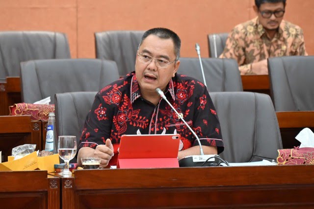 Harris Minta Pernyataan Purbaya Segera Diklarifikasi Secara Serius