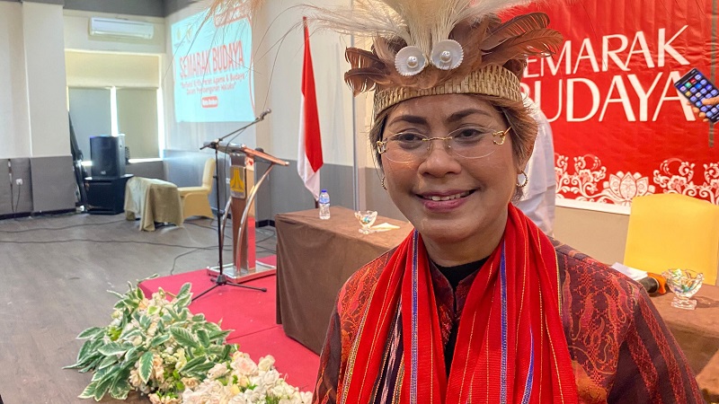 Mercy Barends Gelar Seminar “Perempuan dan Budaya Wakat”