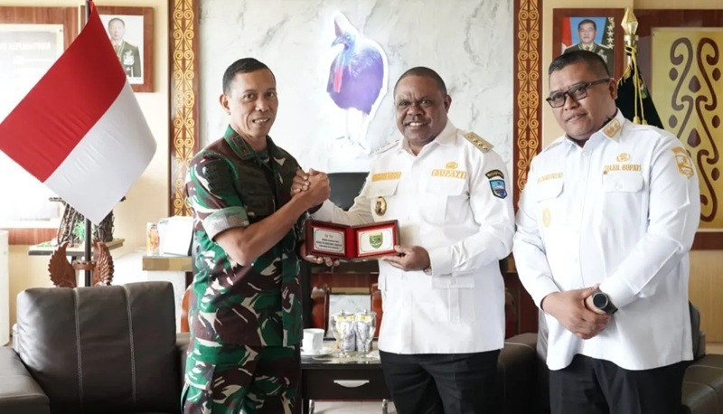 Hermus Indou Perkuat Sinergi dengan TNI untuk Percepatan Pembangunan dan Keamanan Manokwari