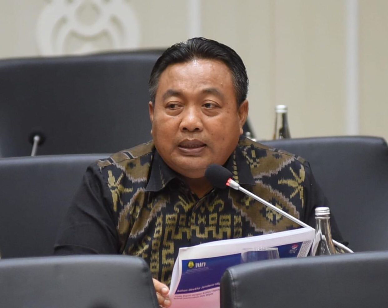 Parta Ingatkan Jangan Tambah Ornamen Merusak Tebing Pantai Kelingking