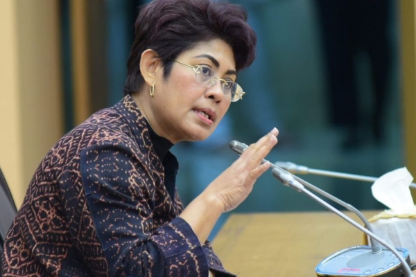 Mercy Barends Gelar Seminar “Semarak Budaya: Perempuan dan Budaya Wakat”