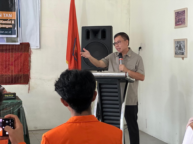 Perkenalkan Era Baru Post-Gen AI, Sofyan Tan Ingatkan Kampus untuk Bersiap Agar Tak Kaget