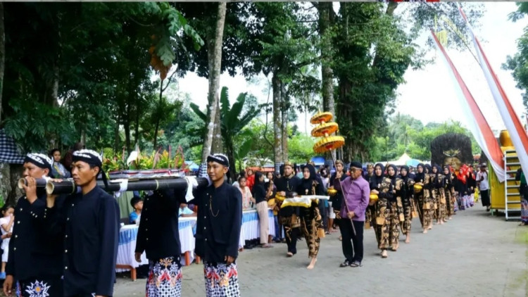 Bupati Rijanto Tegaskan Pengelolaan Sumber Air Jenggolo Harus Berbasis Lingkungan