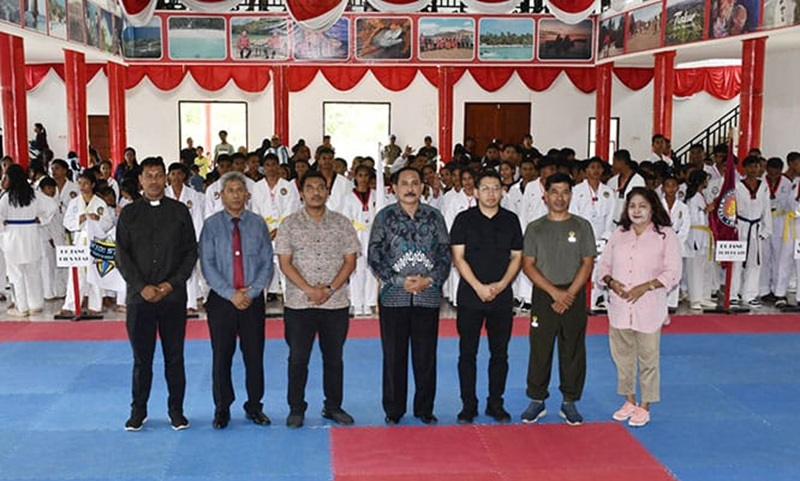 Bupati Benyamin Noach: Taekwondo Bentuk Karakter Generasi Muda MBD
