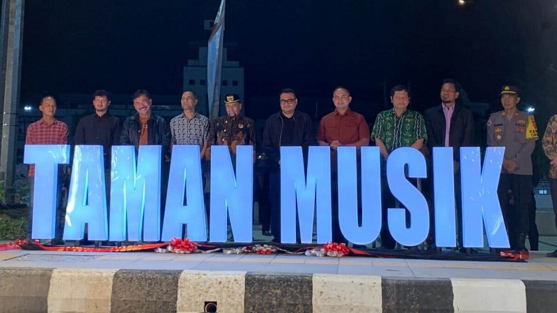 Bupati Aulia Rahman Hadirkan Ruang Publik Taman Musik di Jalan S Parman Tenggarong
