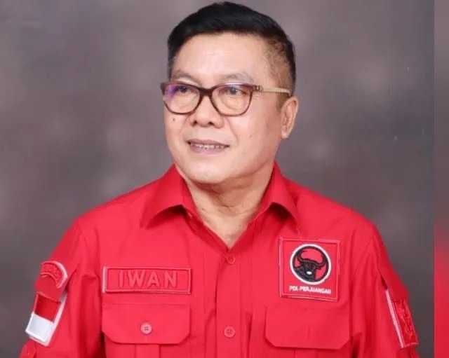 Sentuhan Kemanusiaan Iwan Rahayu: Jenguk Warga Benda Baru dan Instruksikan Bedah Rumah