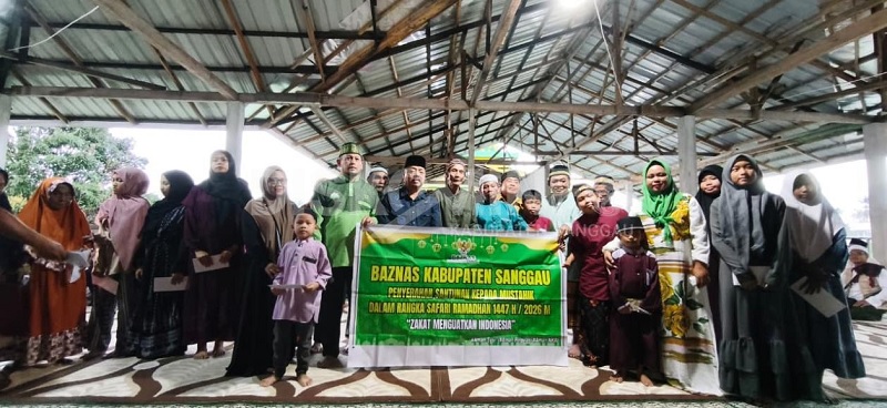 Bupati Yohanes Ontot Hadiri Safari Ramadan di Masjid At-Taqwa Balai Karangan