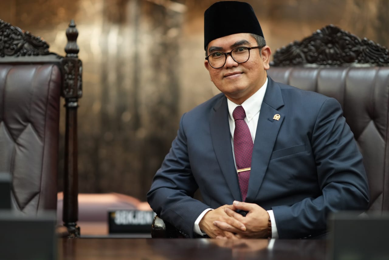 Rektal tekshiruv porno video